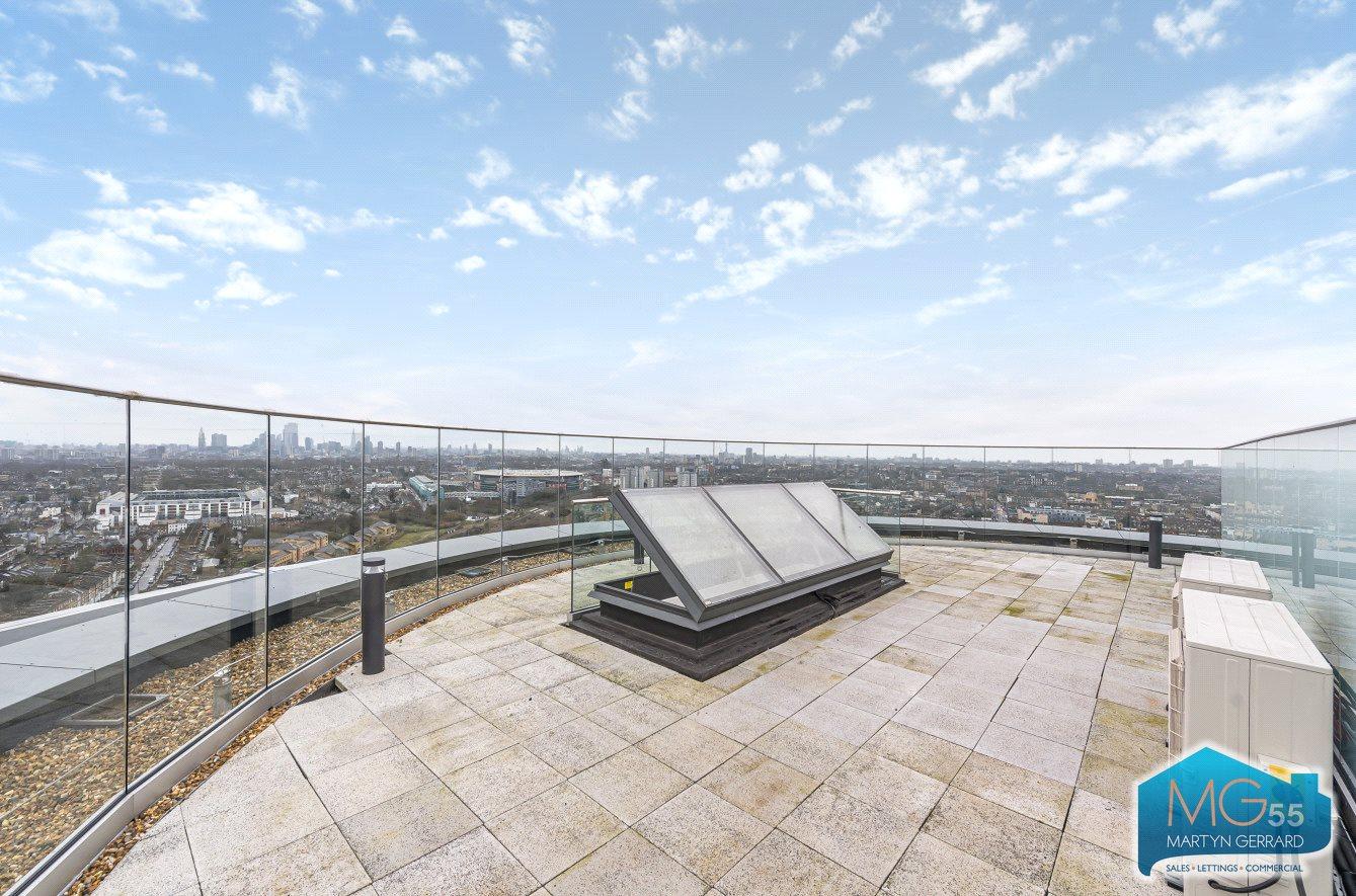 3 bedroom Apartment to rent - Martyn Gerrard