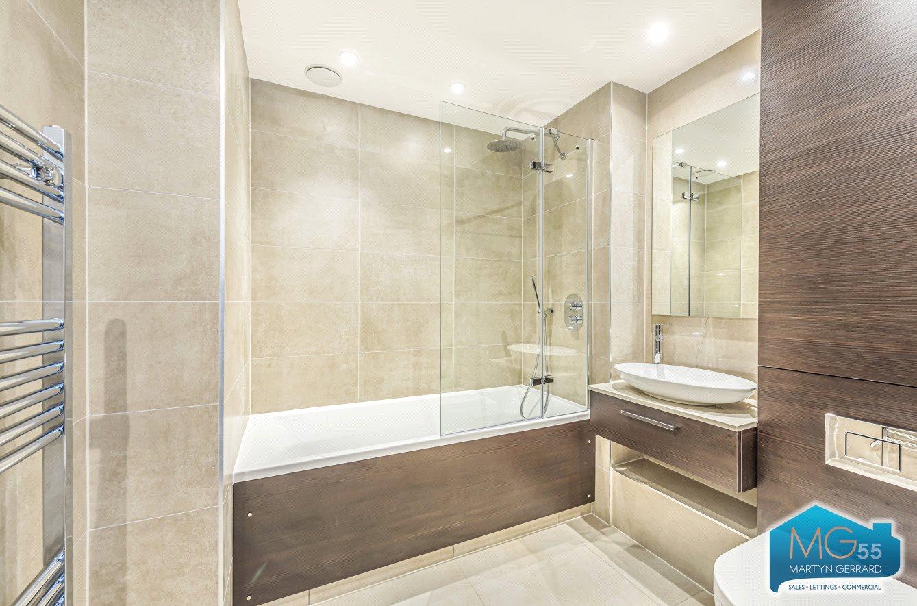 3 bedroom Apartment to rent - Martyn Gerrard