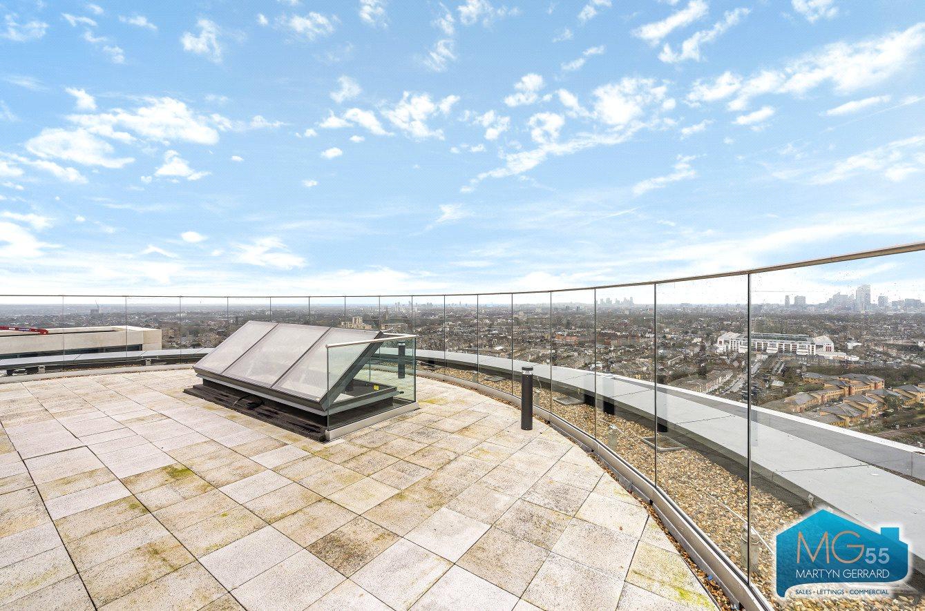 3 bedroom Apartment to rent - Martyn Gerrard