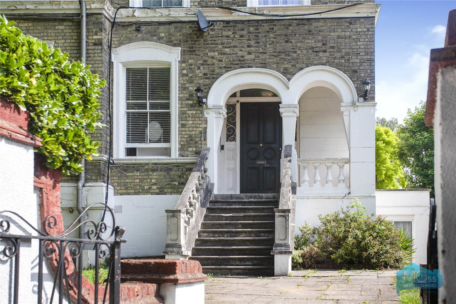 2 bedroom Apartment to rent - Martyn Gerrard