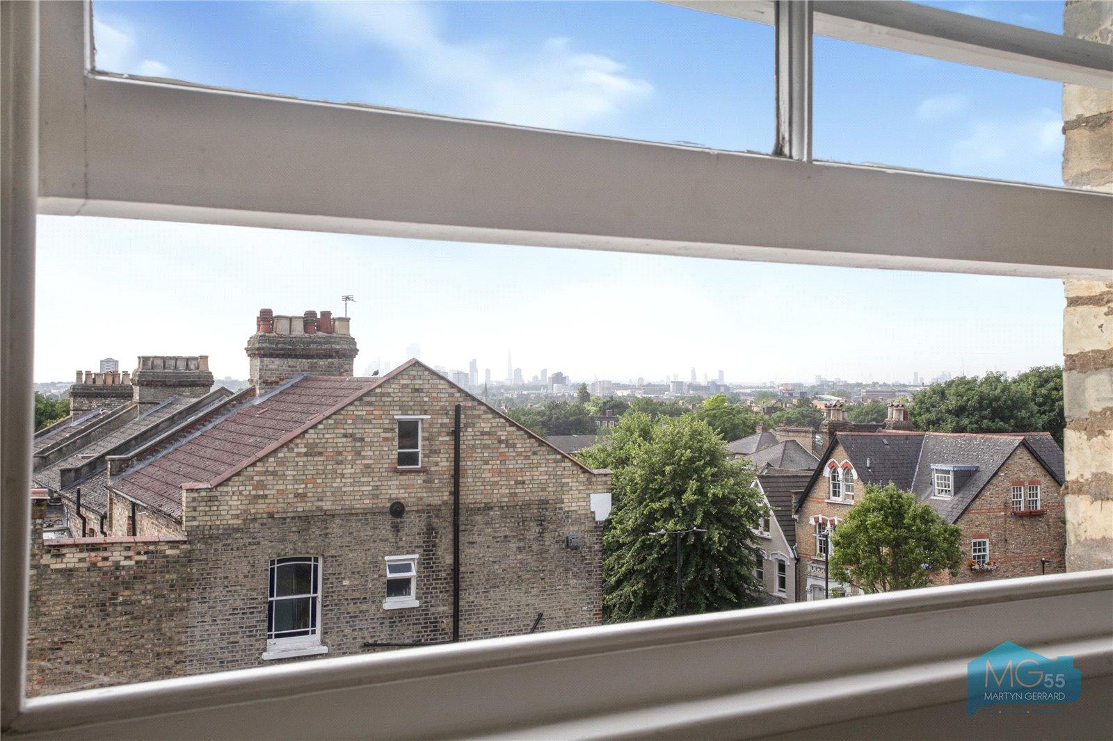 2 bedroom Apartment to rent - Martyn Gerrard