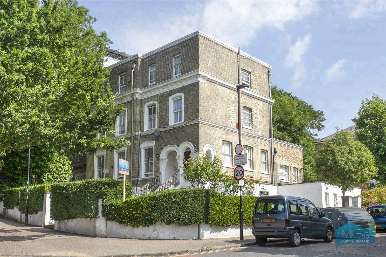 2 bedroom Apartment to rent - Martyn Gerrard