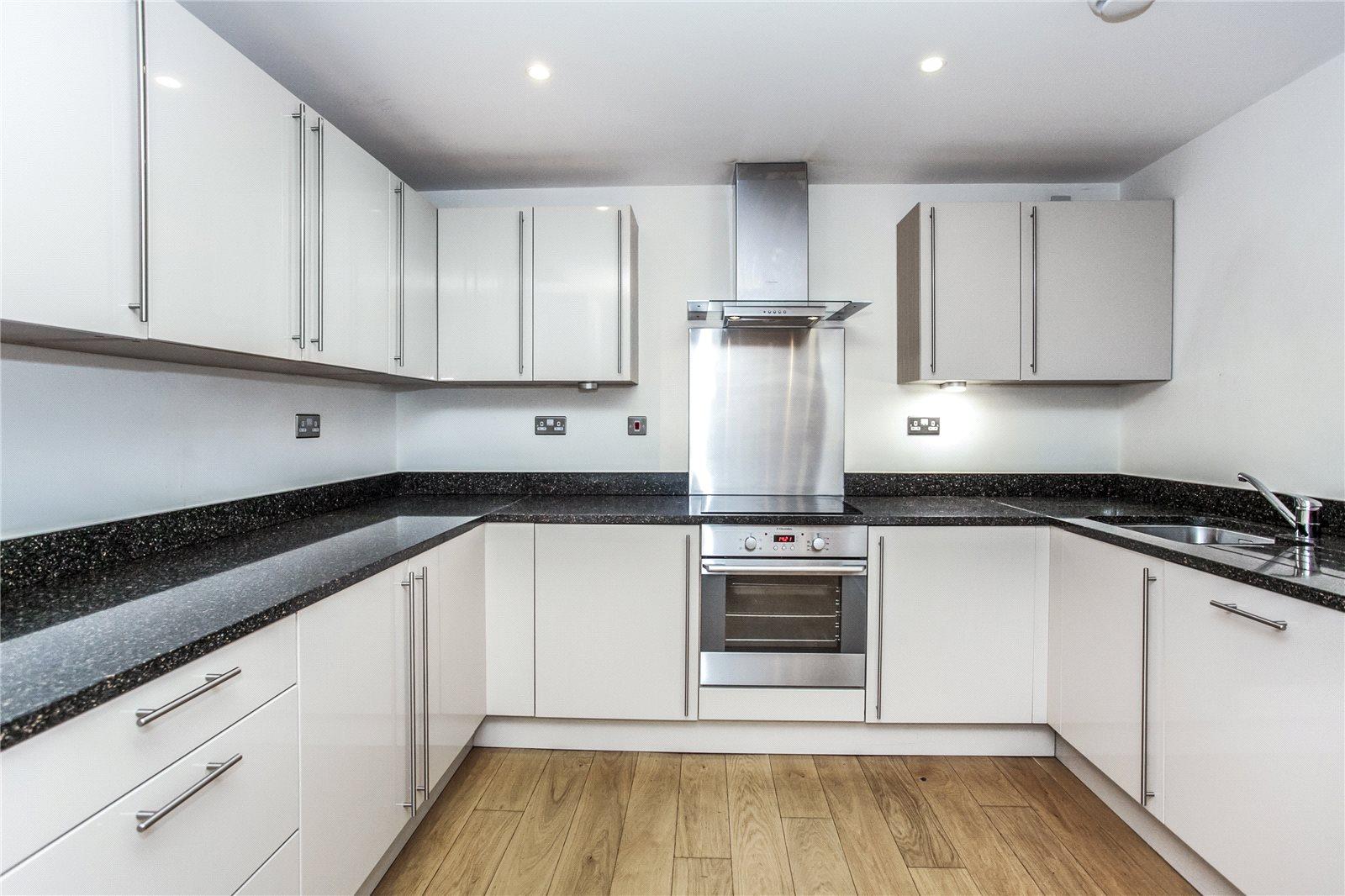 1 bedroom Apartment to rent - Martyn Gerrard