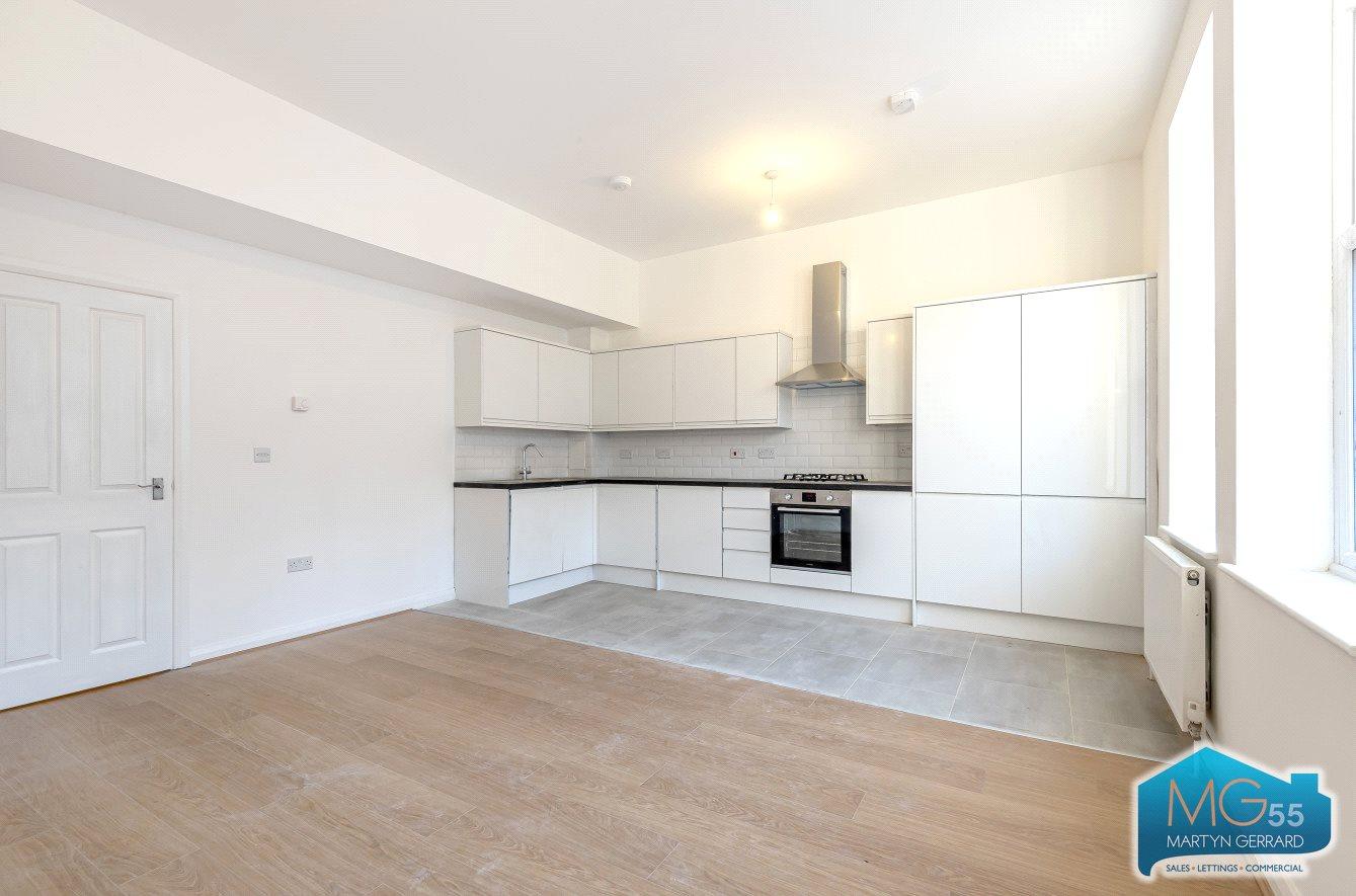 2 bedroom Apartment to rent - Martyn Gerrard