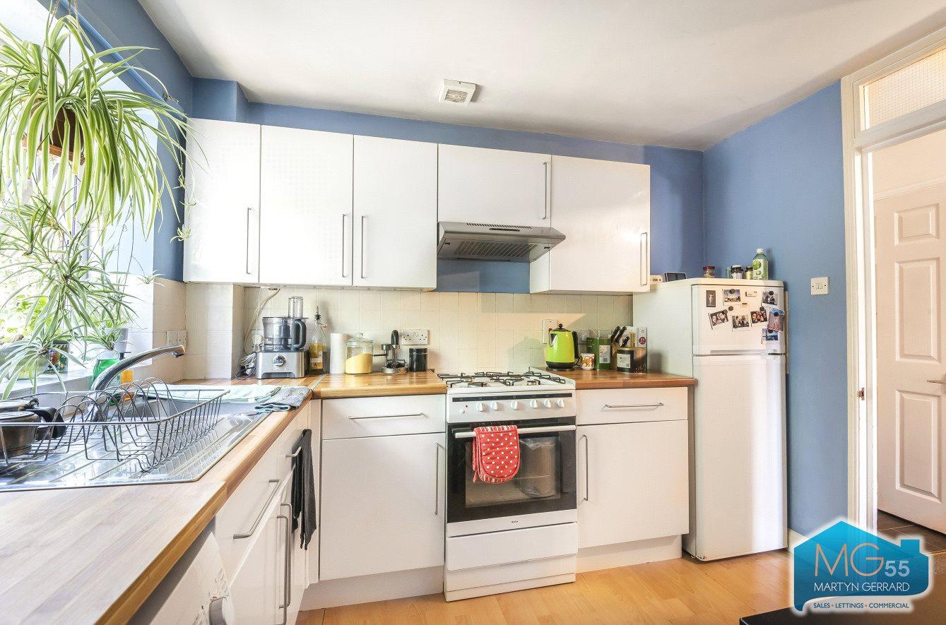 1 bedroom Apartment to rent - Martyn Gerrard