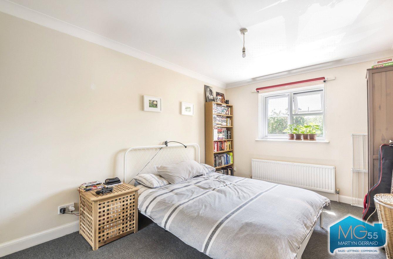 1 bedroom Apartment to rent - Martyn Gerrard