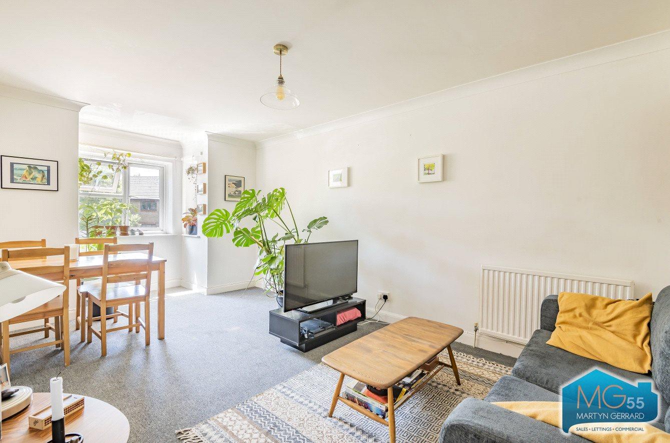 1 bedroom Apartment to rent - Martyn Gerrard