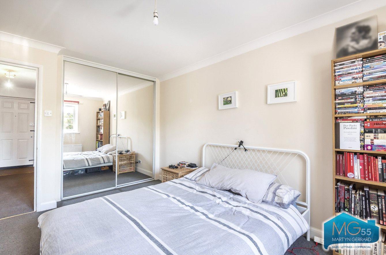 1 bedroom Apartment to rent - Martyn Gerrard