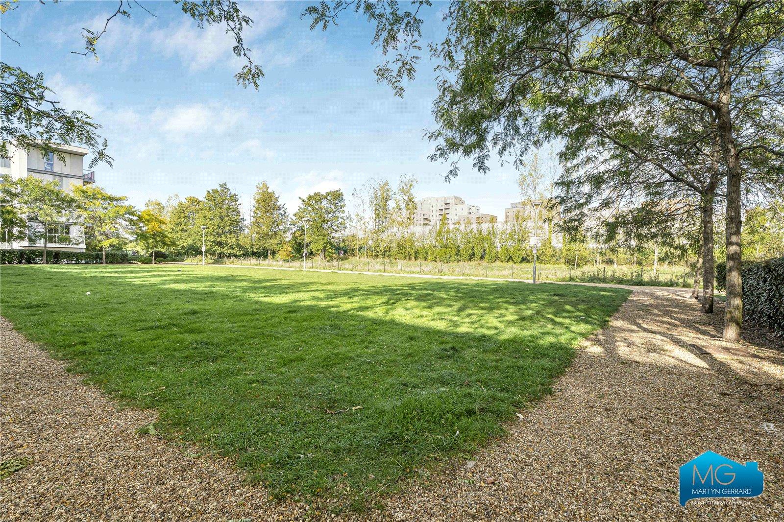 2 bedroom Apartment to rent - Martyn Gerrard