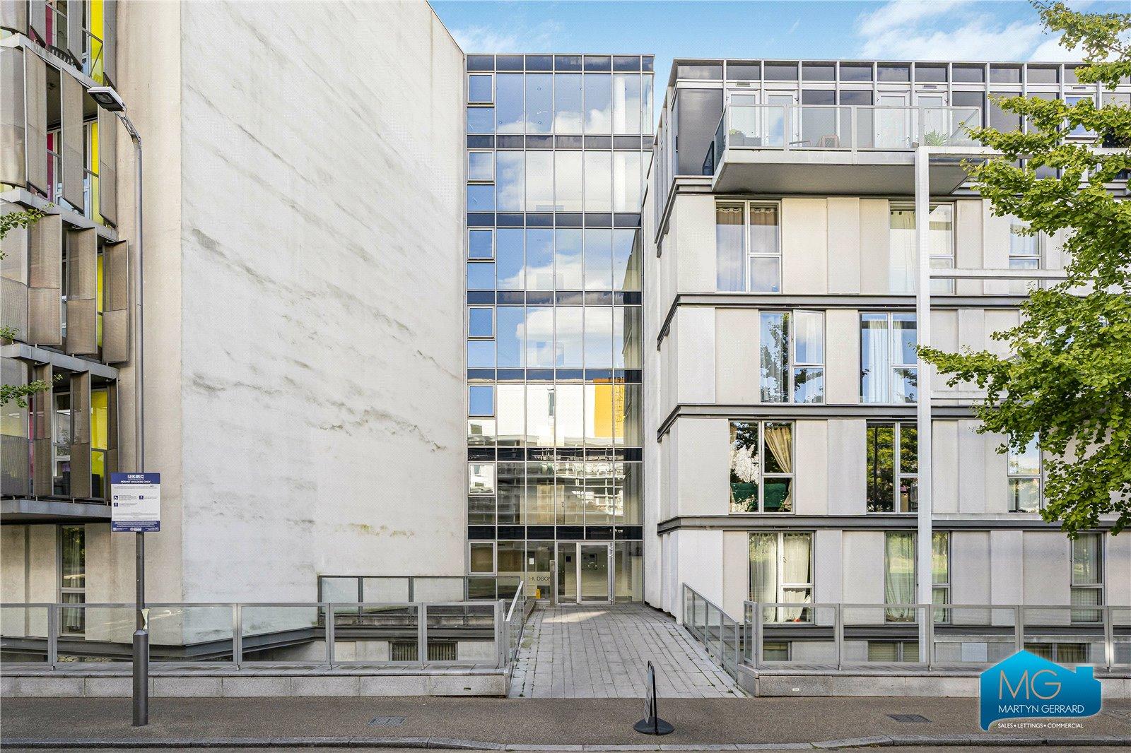 2 bedroom Apartment to rent - Martyn Gerrard