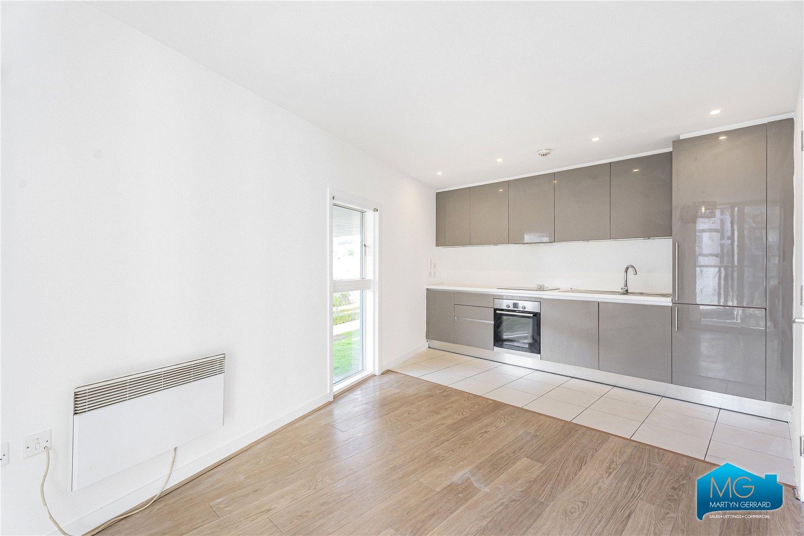 2 bedroom Apartment to rent - Martyn Gerrard