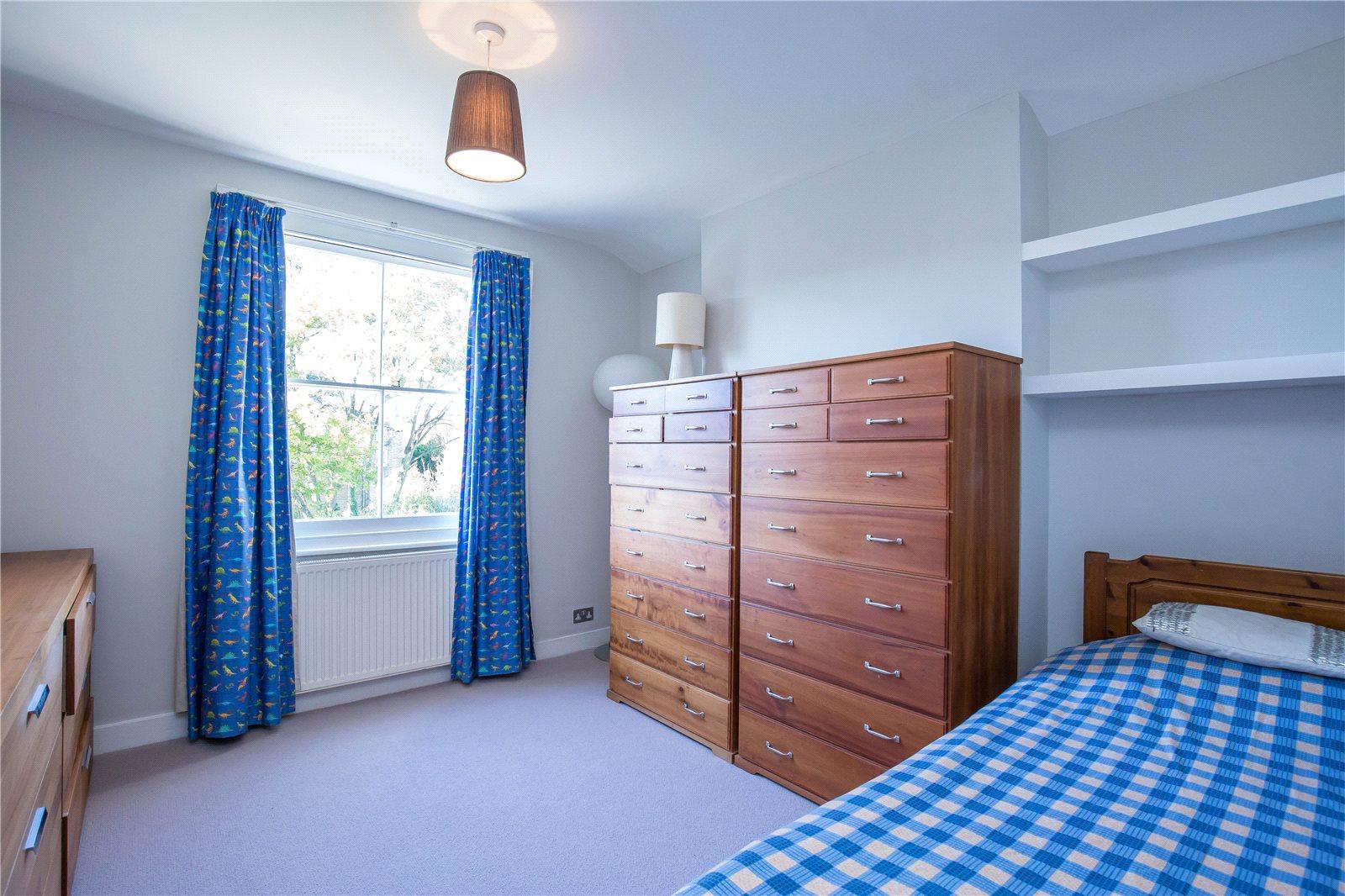4 bedroom Terraced House to rent - Martyn Gerrard