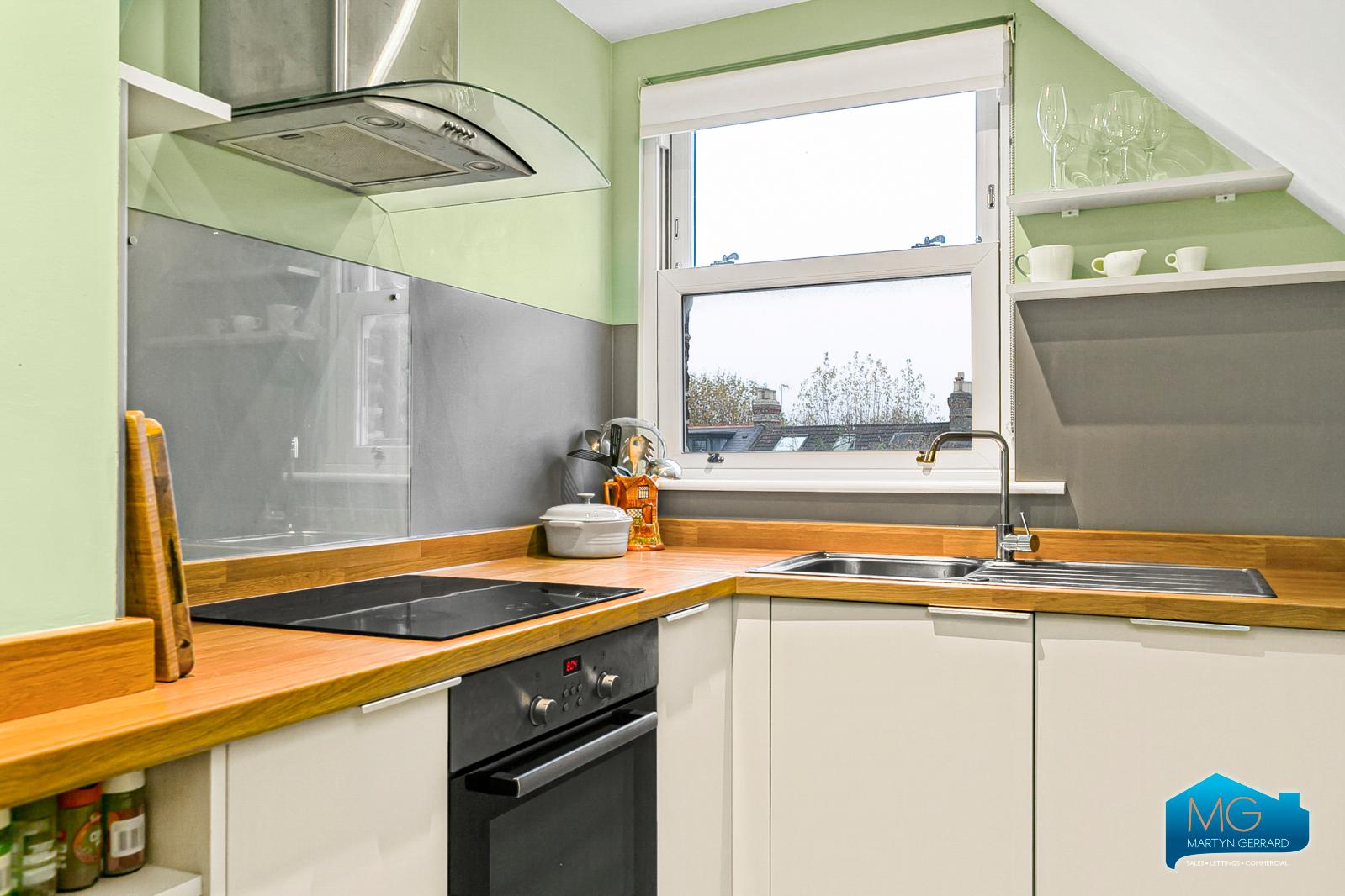 Apartment to rent - Martyn Gerrard