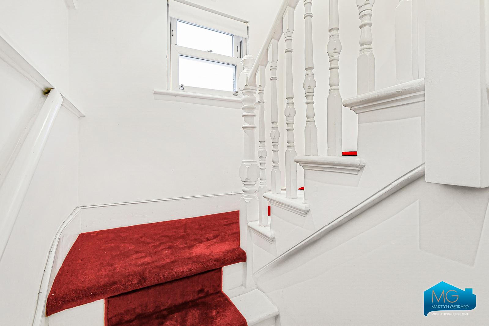 Apartment to rent - Martyn Gerrard