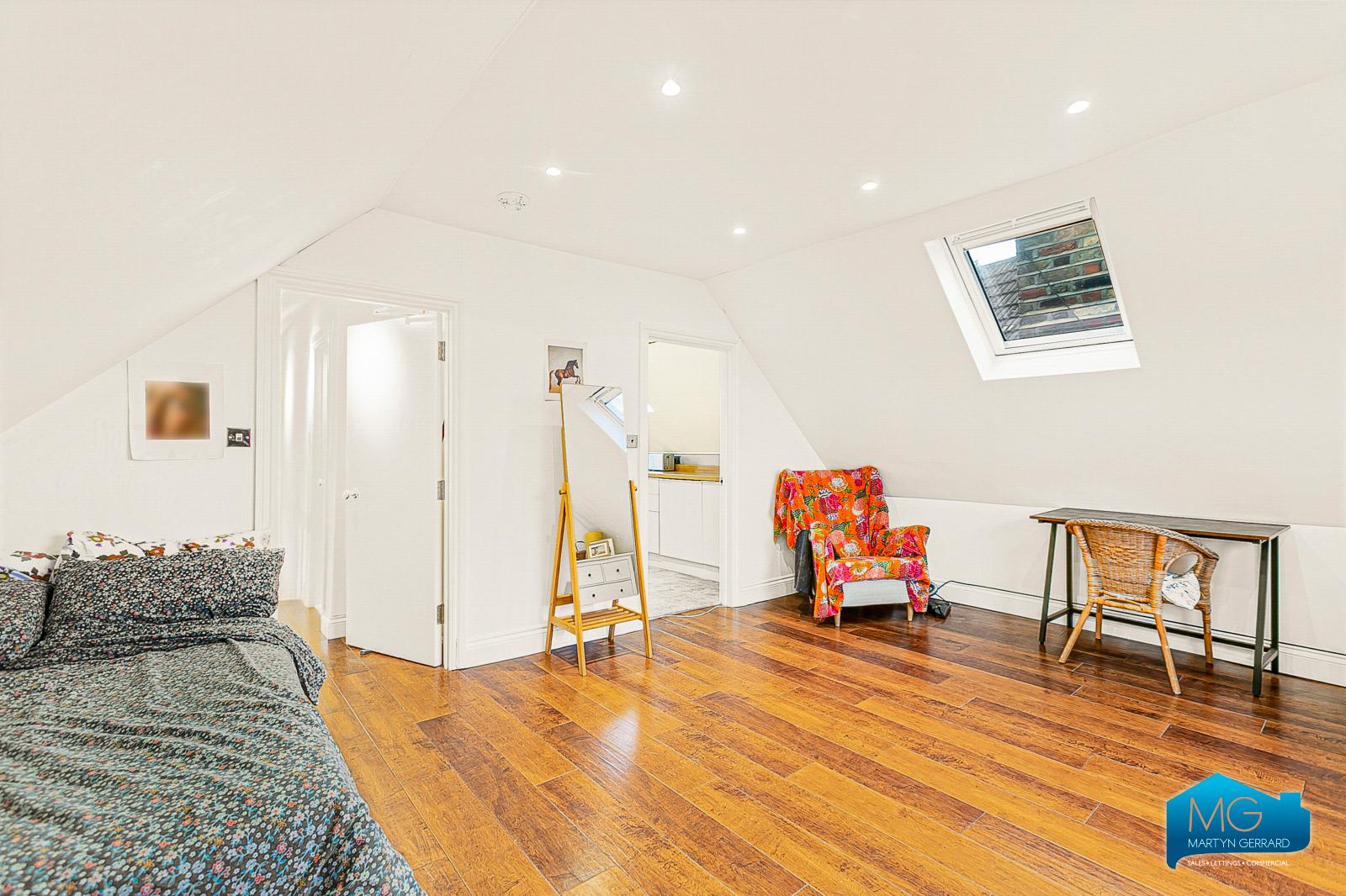 Apartment to rent - Martyn Gerrard