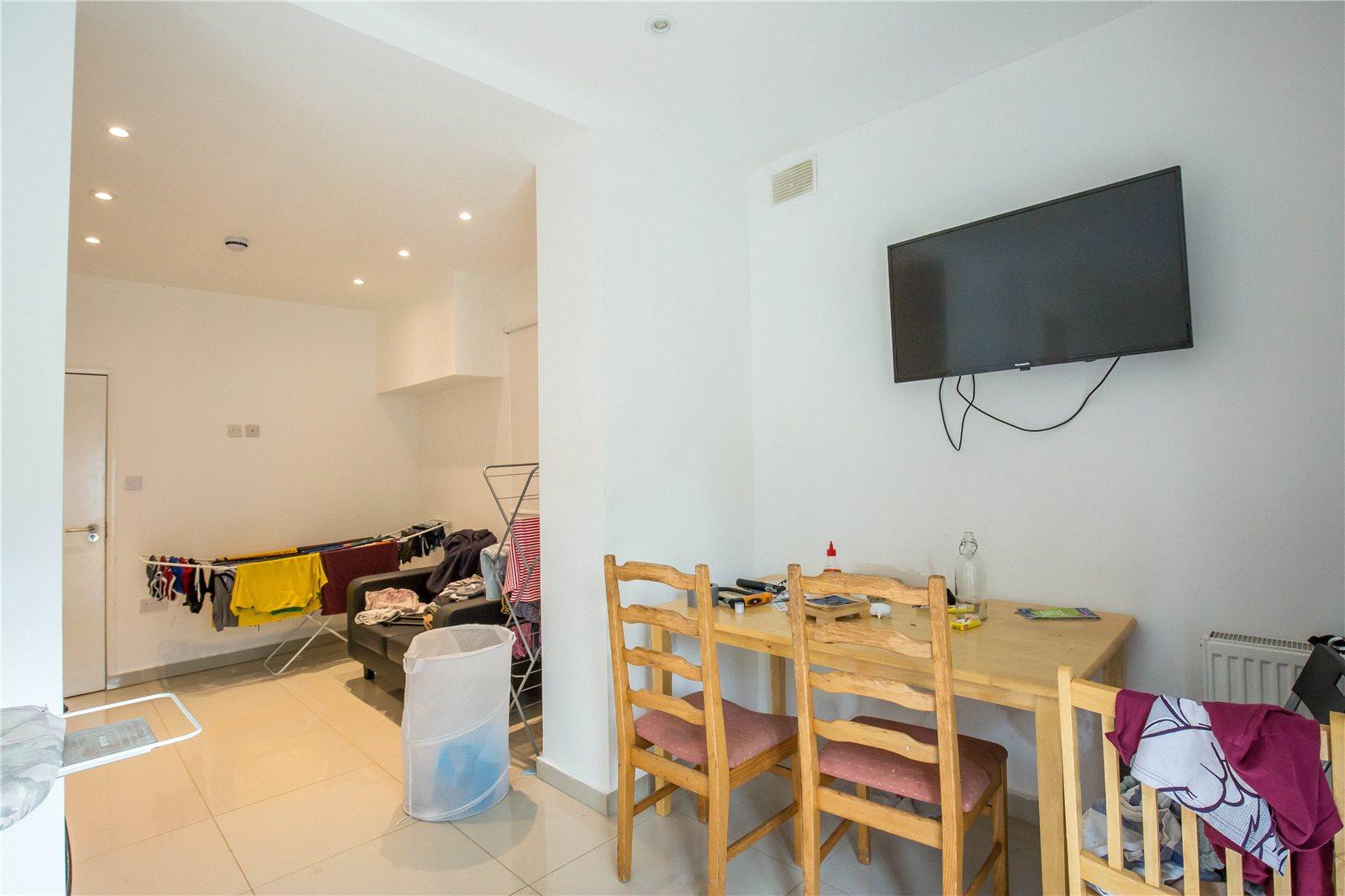 5 bedroom Terraced House to rent - Martyn Gerrard