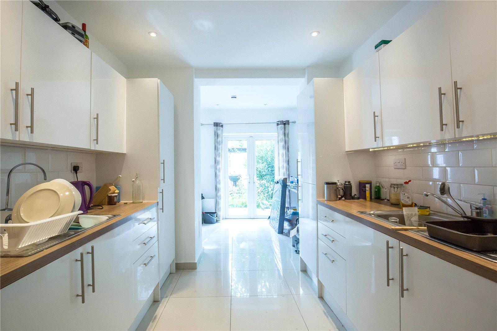 5 bedroom Terraced House to rent - Martyn Gerrard