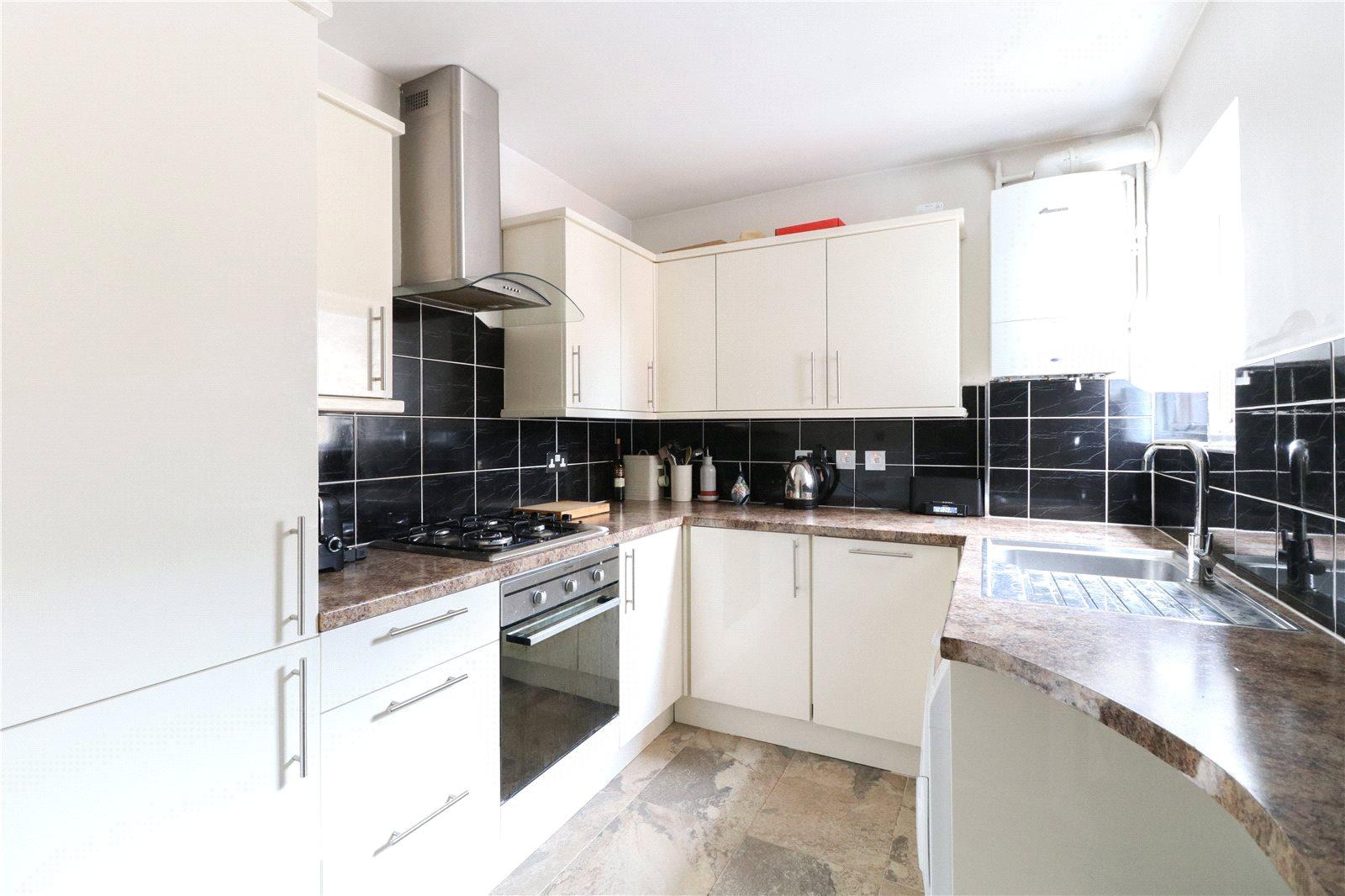 1 bedroom Apartment to rent - Martyn Gerrard