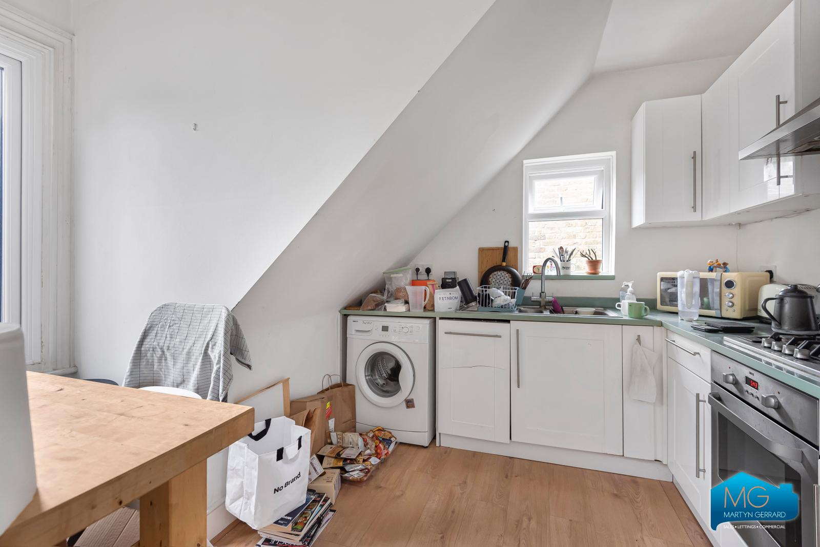 1 bedroom Apartment to rent - Martyn Gerrard