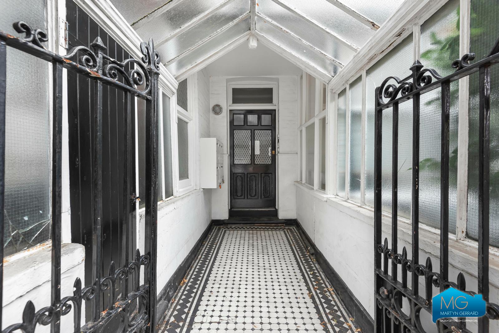 1 bedroom Apartment to rent - Martyn Gerrard