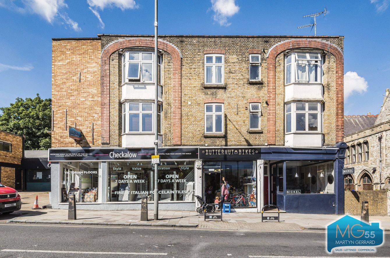 2 bedroom Apartment to rent - Martyn Gerrard