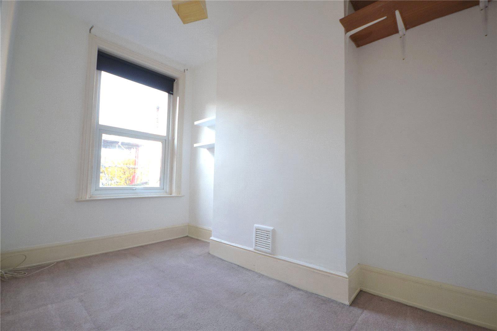 2 bedroom Apartment to rent - Martyn Gerrard