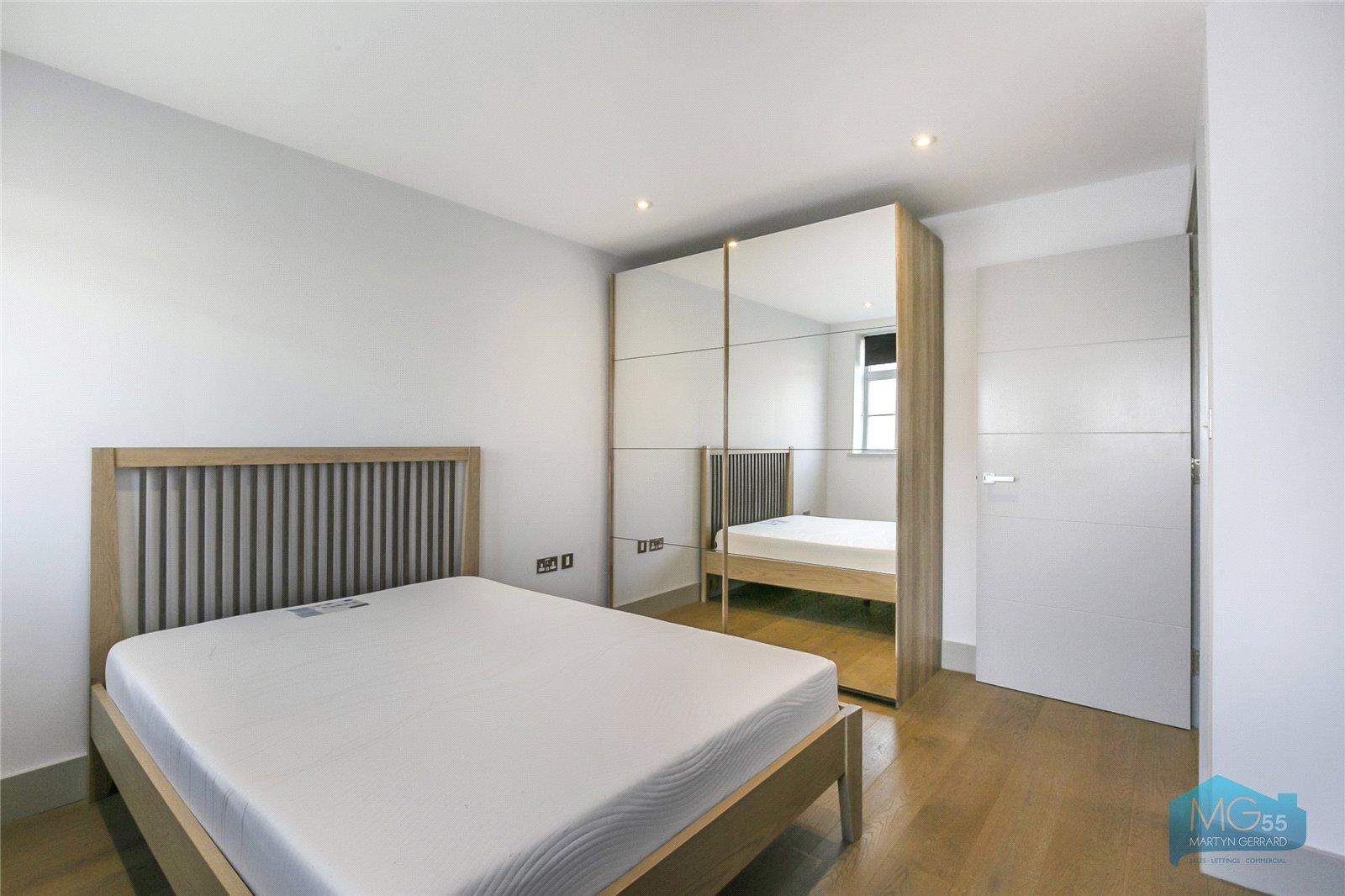 2 bedroom Ground Floor Flat to rent - Martyn Gerrard