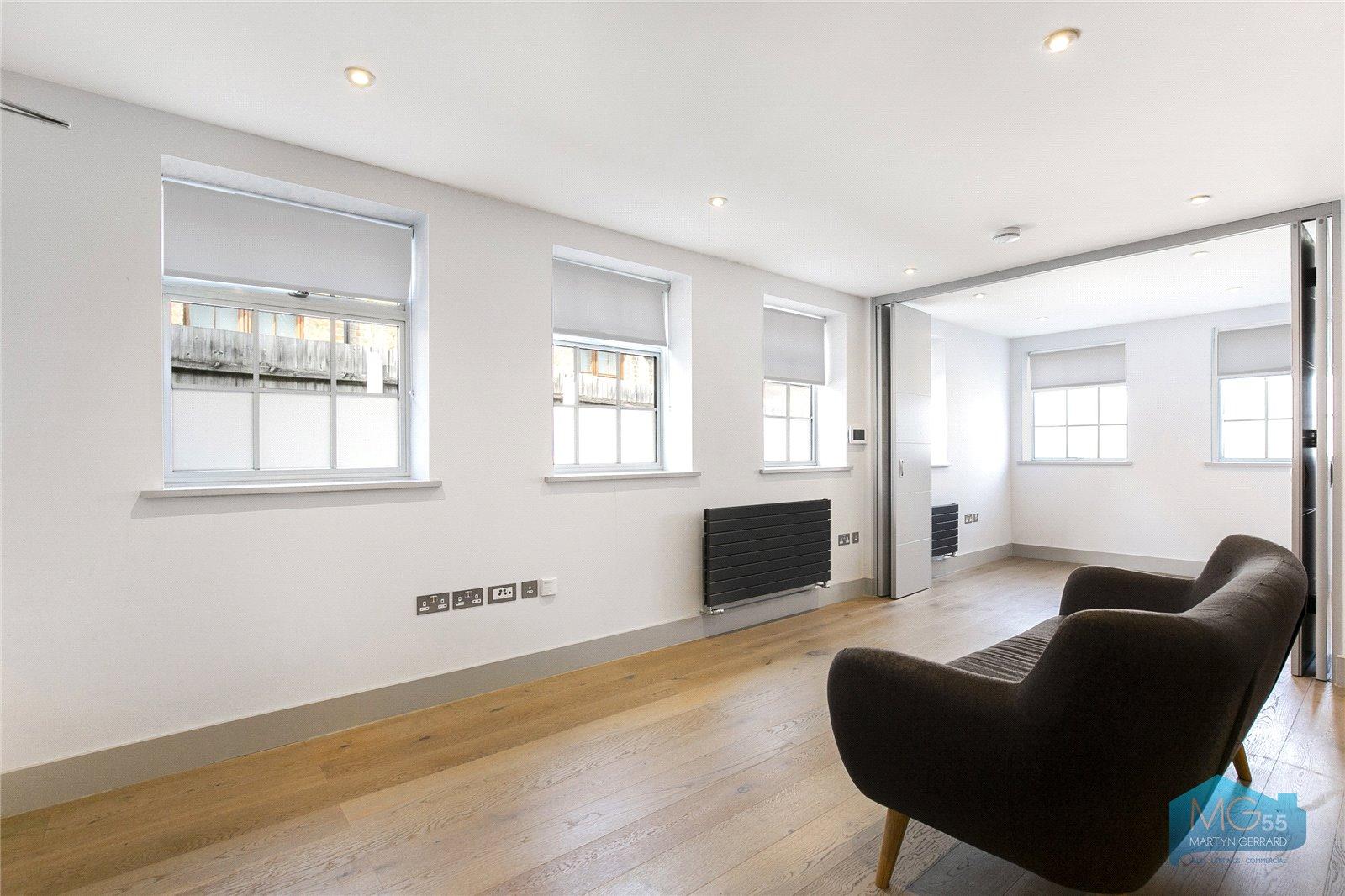2 bedroom Ground Floor Flat to rent - Martyn Gerrard