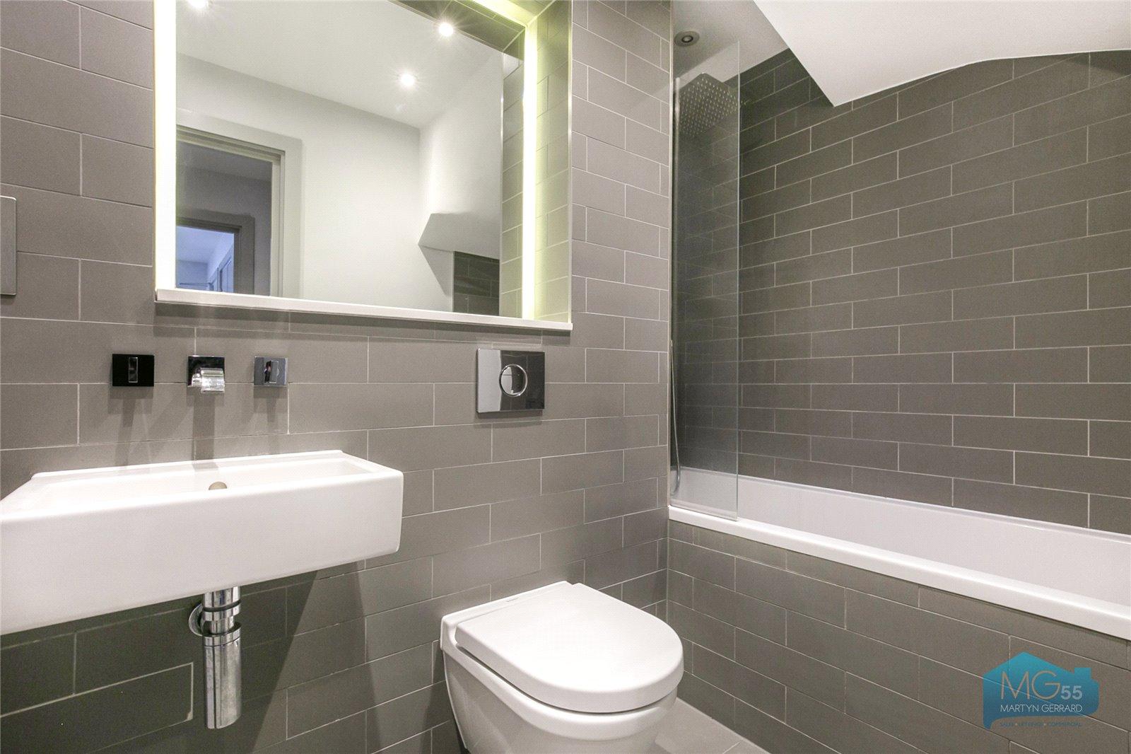 2 bedroom Ground Floor Flat to rent - Martyn Gerrard