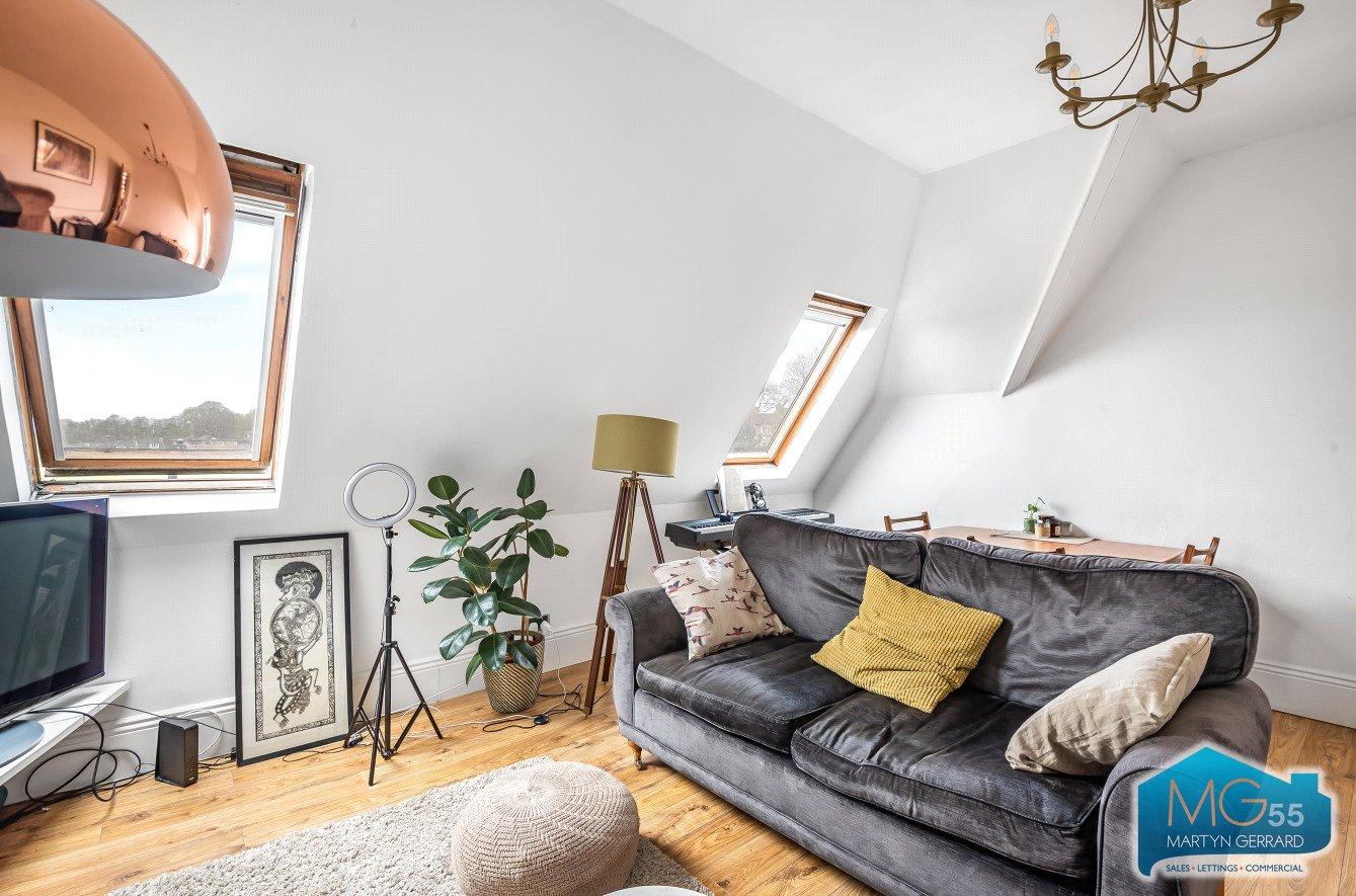 1 bedroom Apartment to rent - Martyn Gerrard