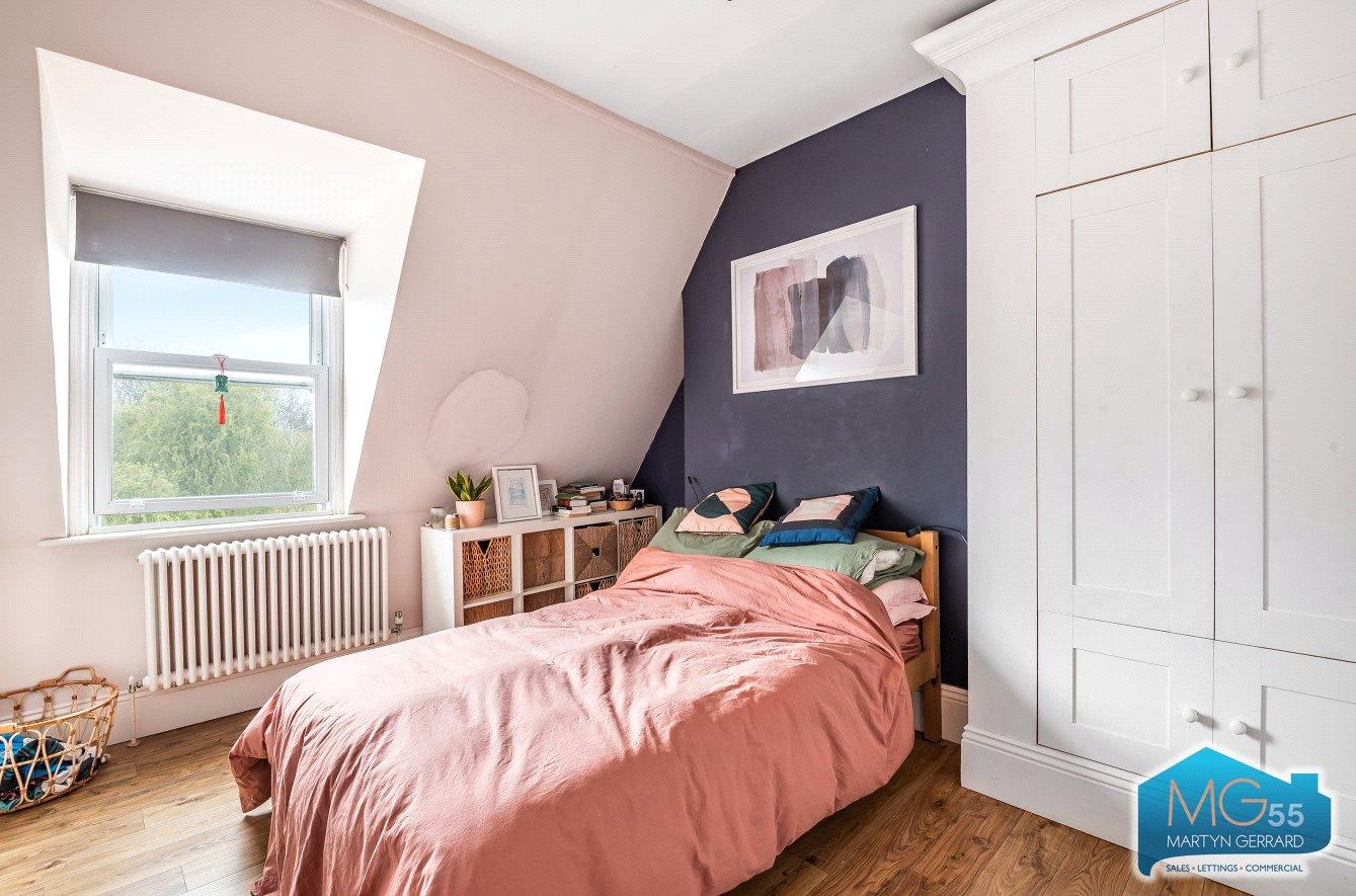 1 bedroom Apartment to rent - Martyn Gerrard