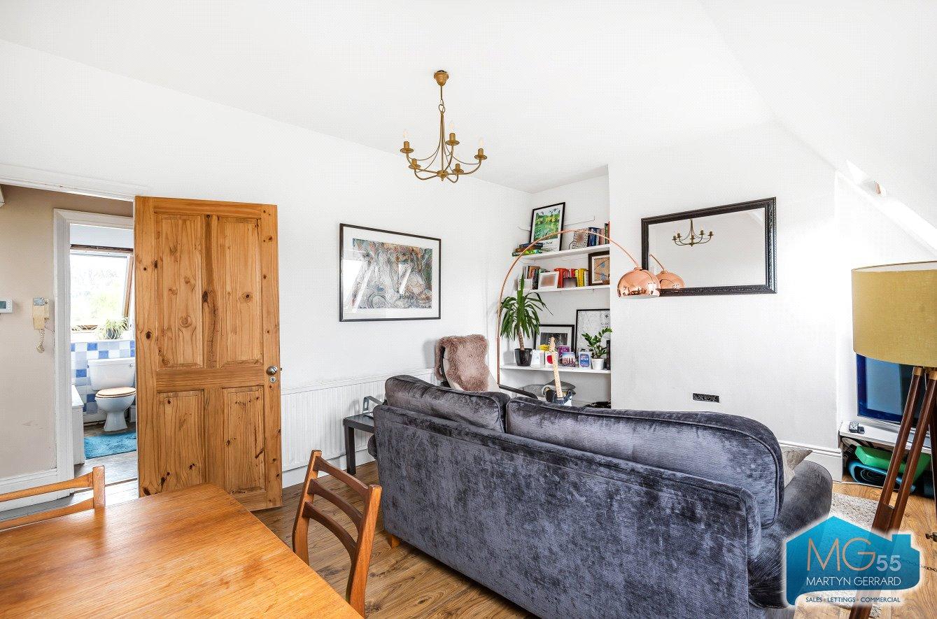 1 bedroom Apartment to rent - Martyn Gerrard