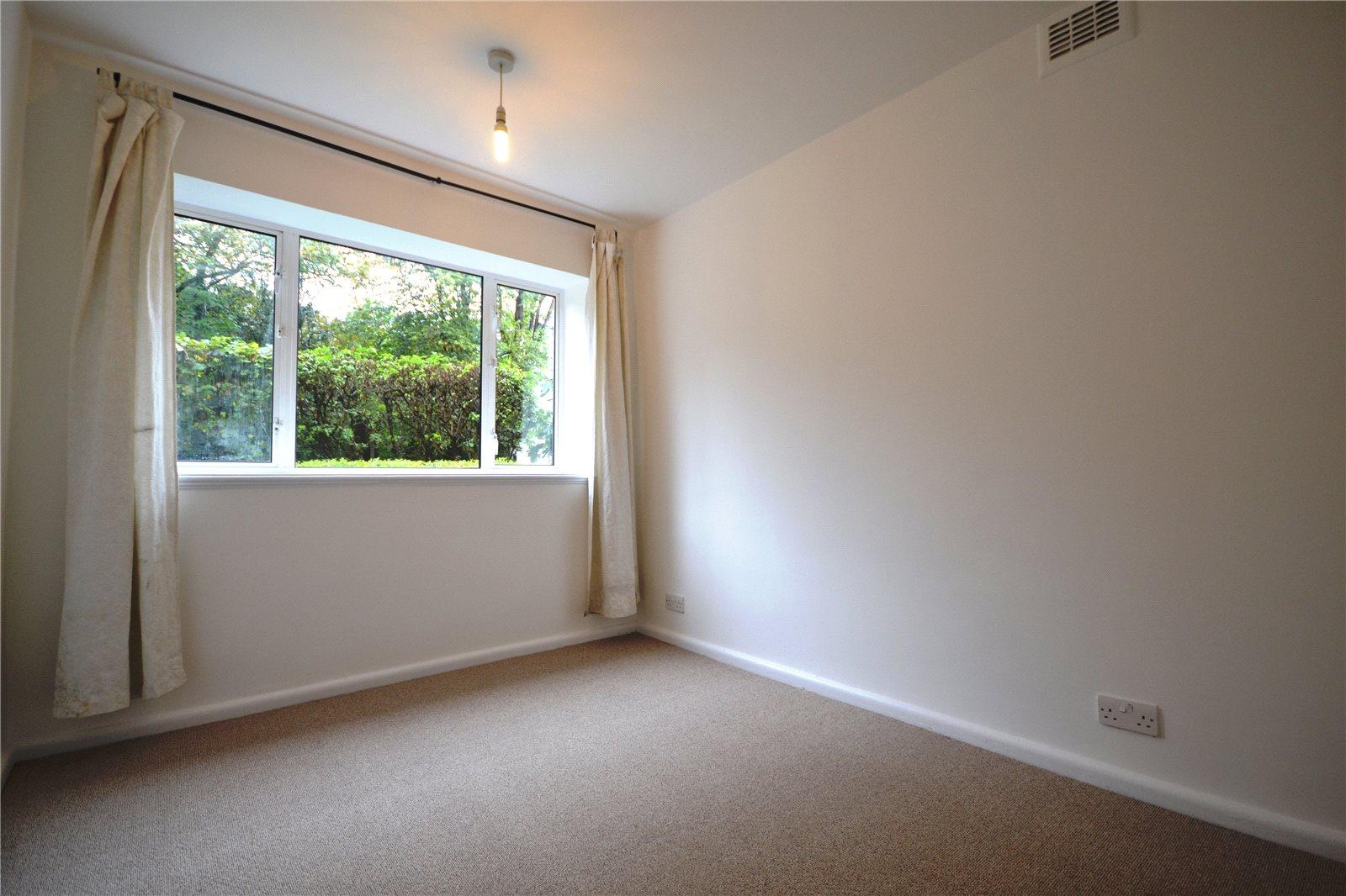 2 bedroom Ground Floor Flat to rent - Martyn Gerrard