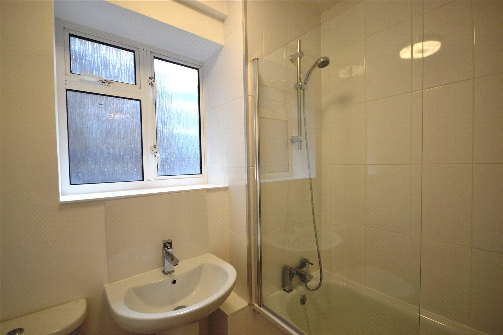 2 bedroom Ground Floor Flat to rent - Martyn Gerrard