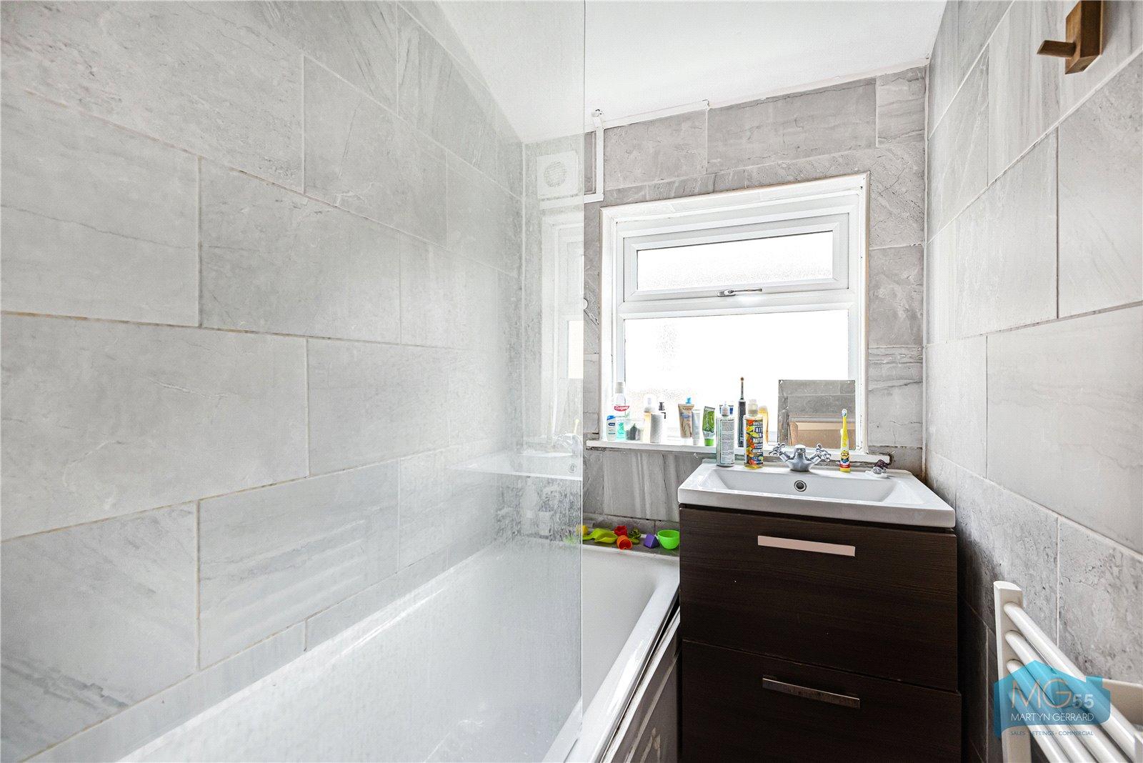 3 bedroom Terraced House to rent - Martyn Gerrard