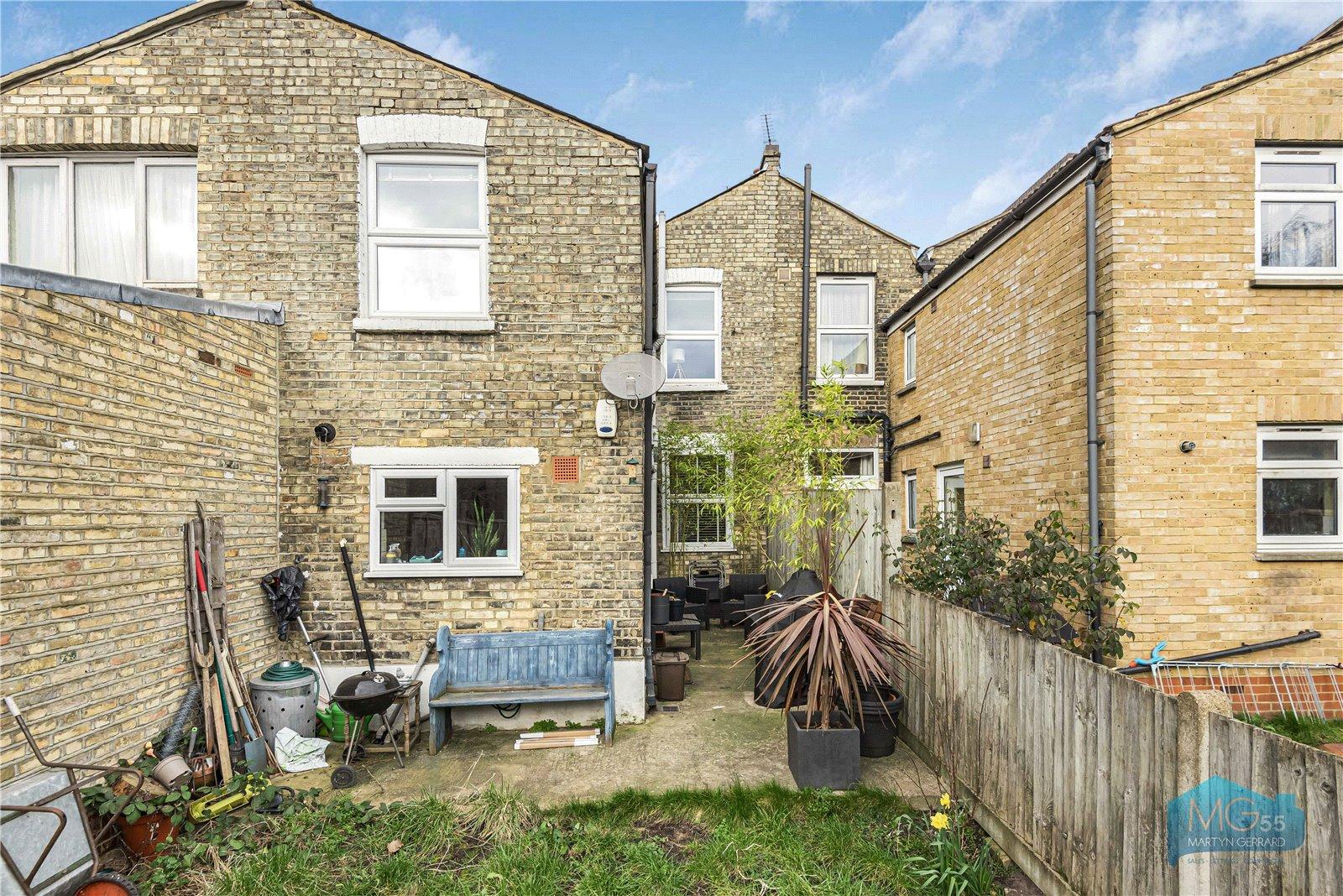 3 bedroom Terraced House to rent - Martyn Gerrard