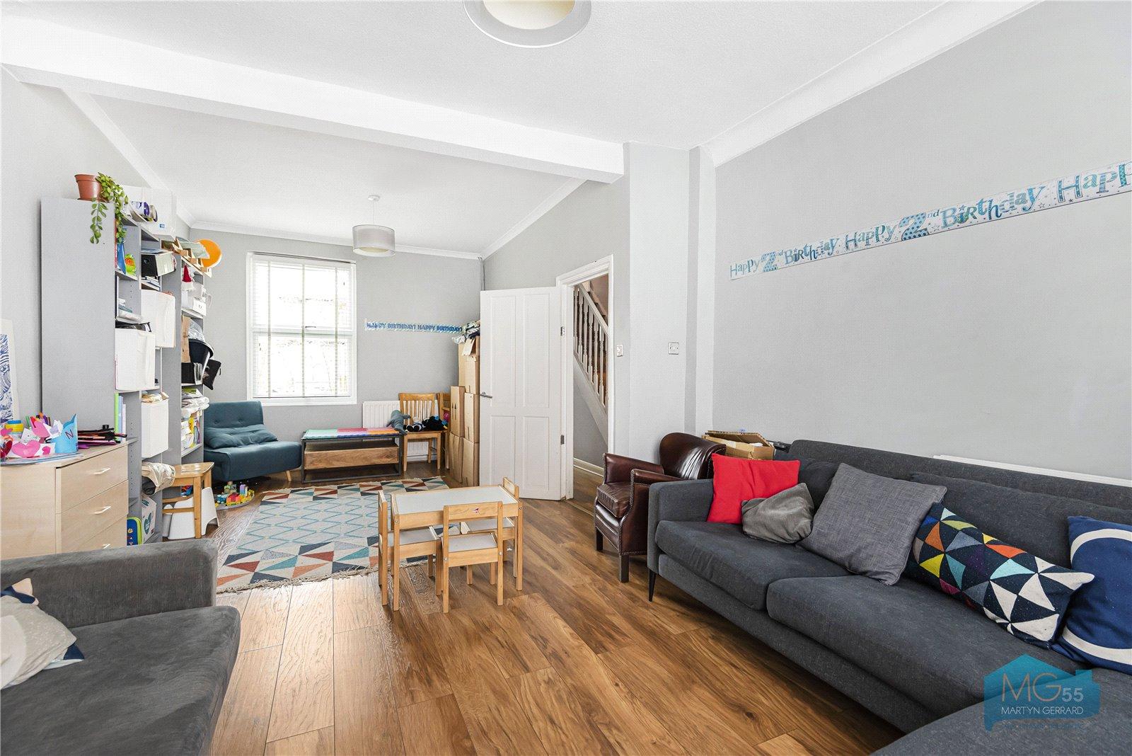 3 bedroom Terraced House to rent - Martyn Gerrard