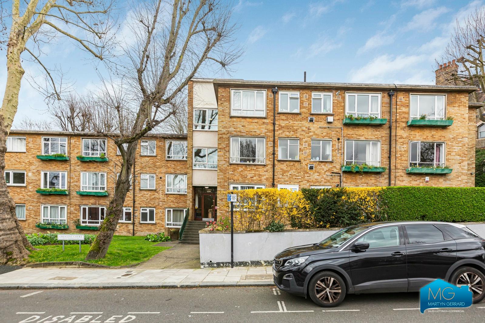 1 bedroom Ground Floor Flat to rent - Martyn Gerrard