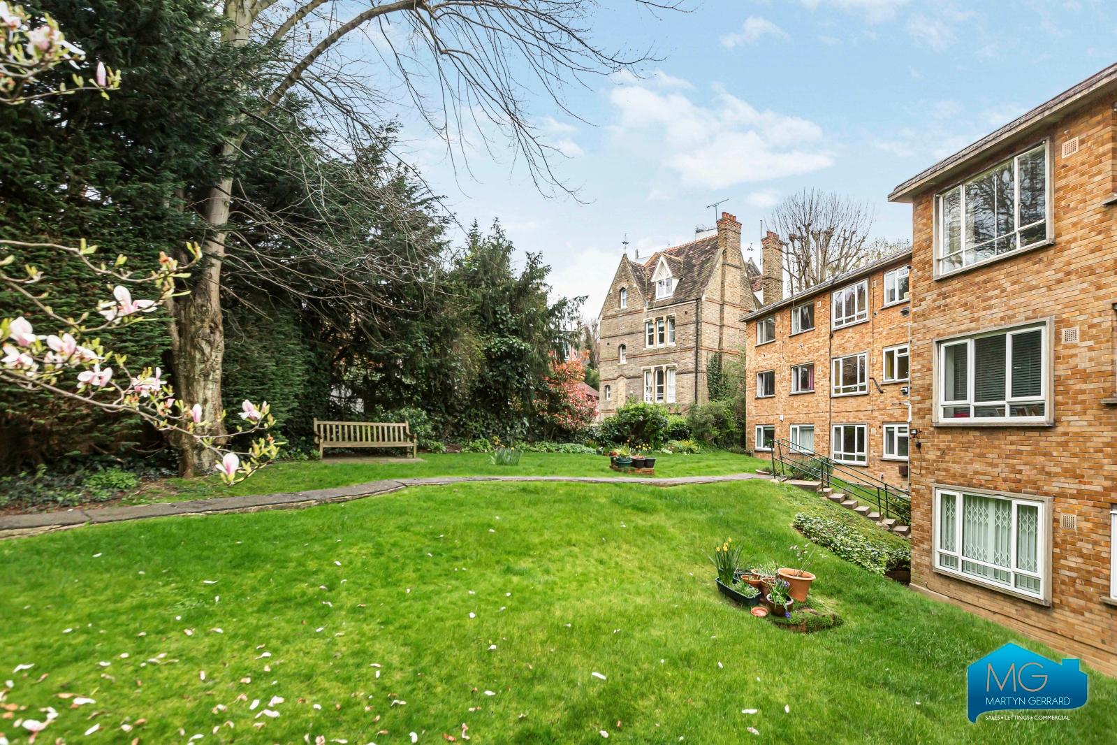 1 bedroom Ground Floor Flat to rent - Martyn Gerrard