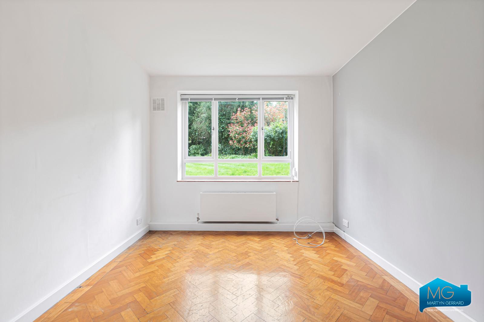 1 bedroom Ground Floor Flat to rent - Martyn Gerrard