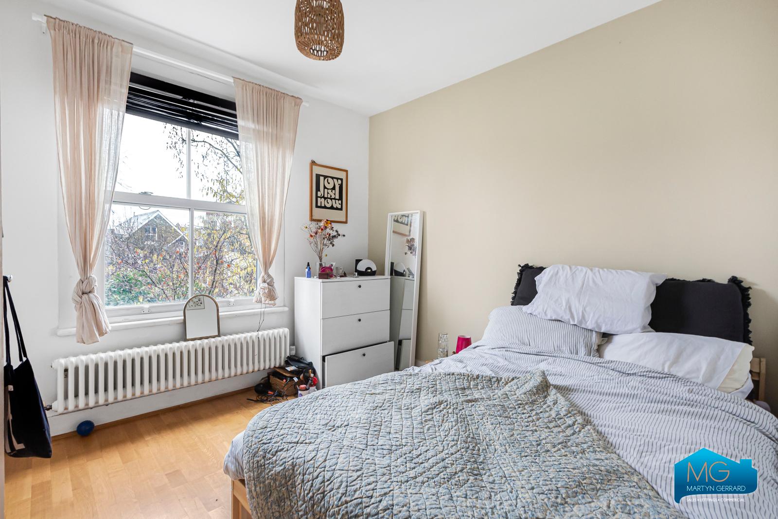 2 bedroom Terraced House to rent - Martyn Gerrard