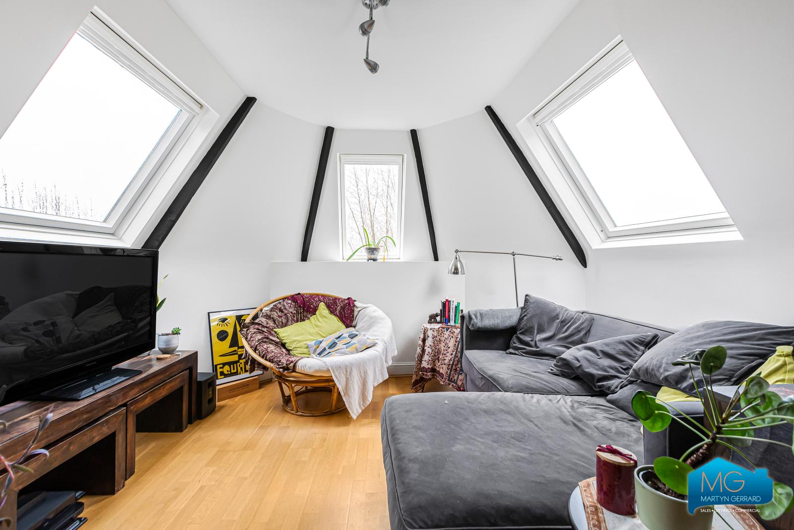2 bedroom Terraced House to rent - Martyn Gerrard