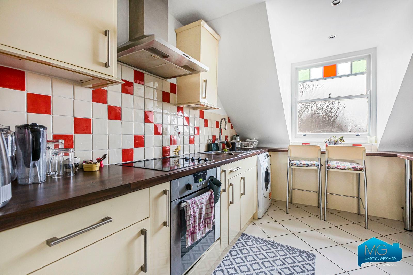 2 bedroom Terraced House to rent - Martyn Gerrard