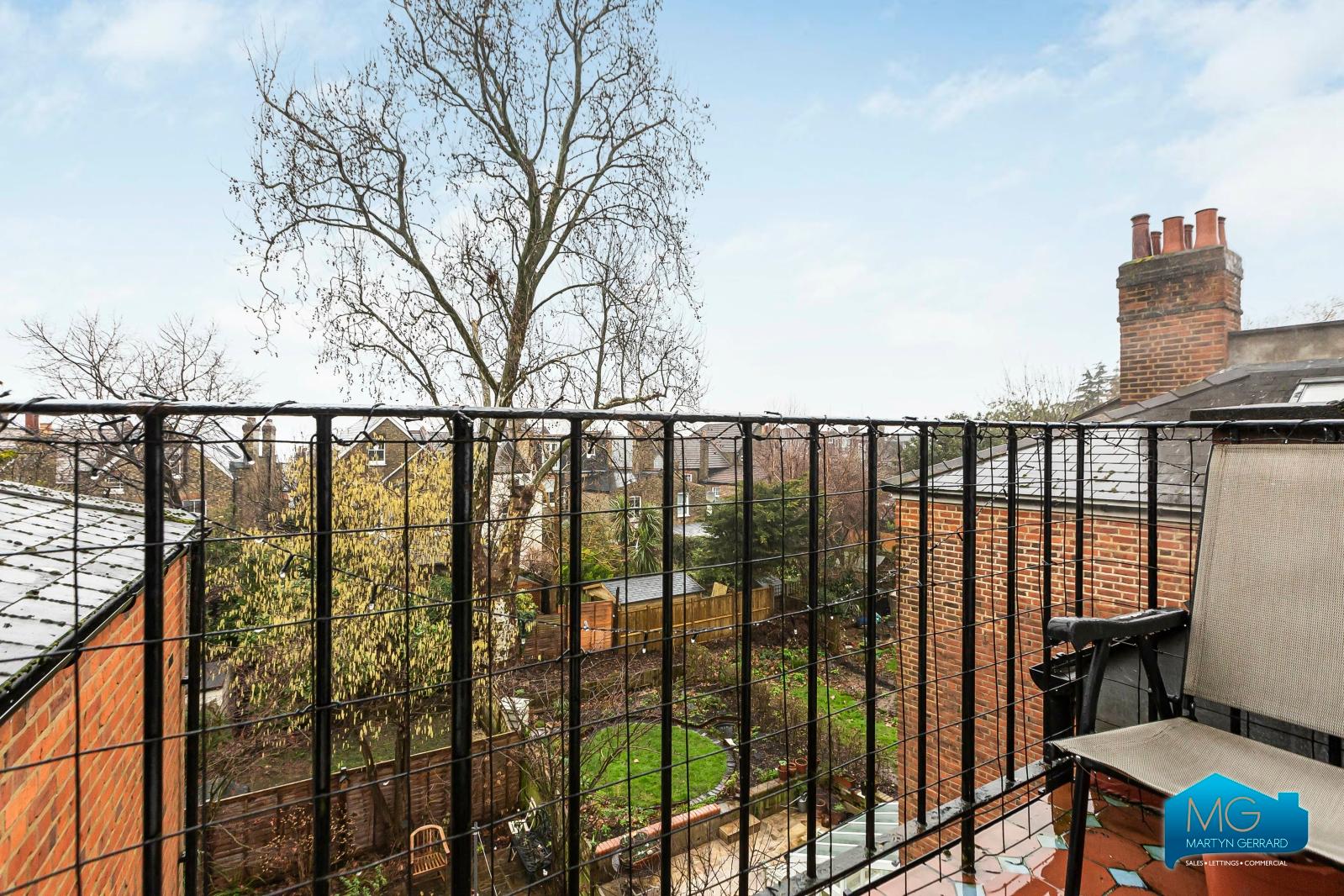 2 bedroom Terraced House to rent - Martyn Gerrard