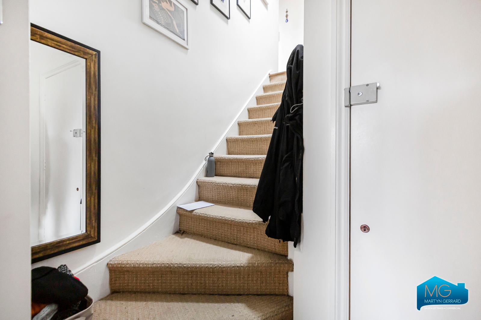 2 bedroom Terraced House to rent - Martyn Gerrard