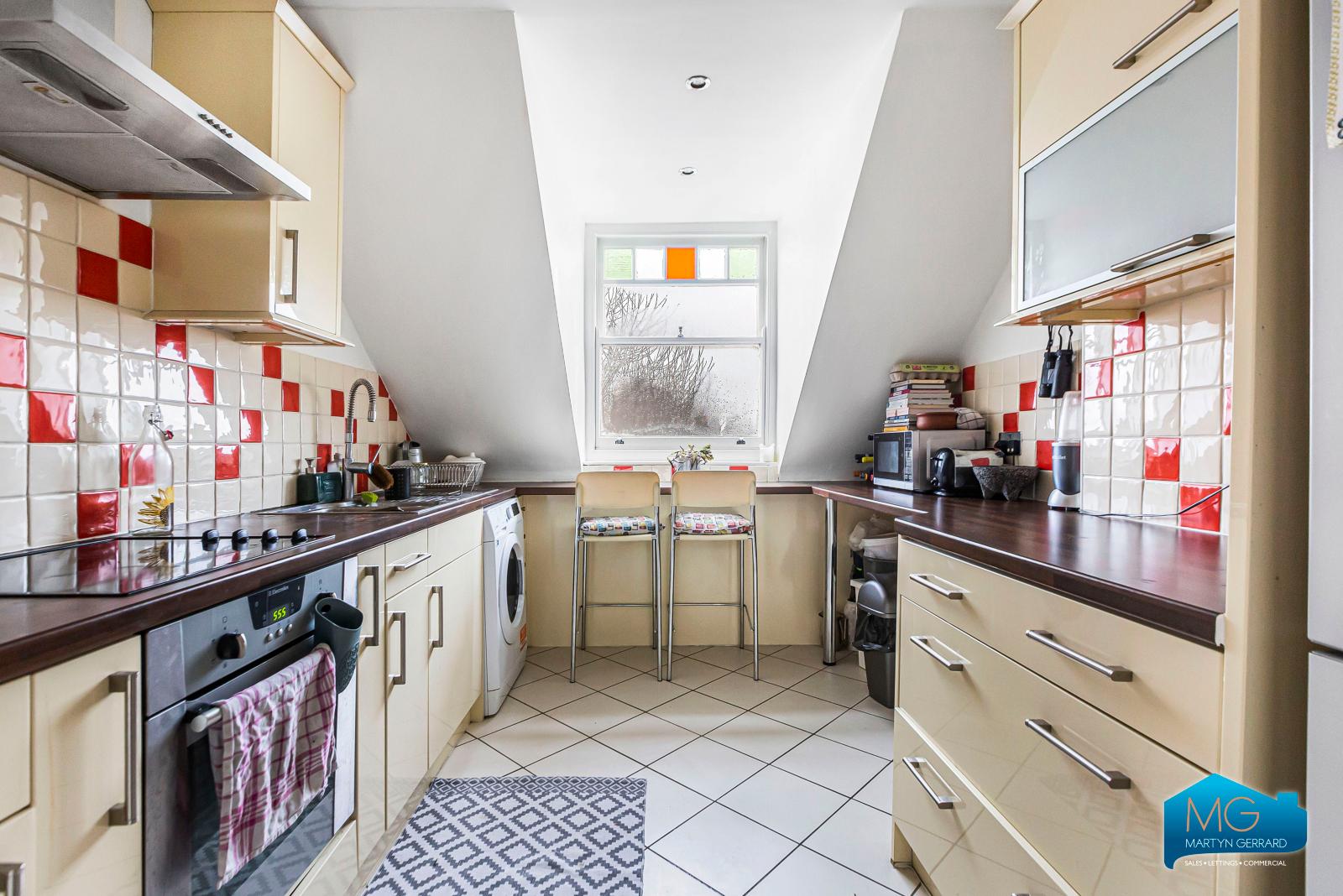 2 bedroom Terraced House to rent - Martyn Gerrard