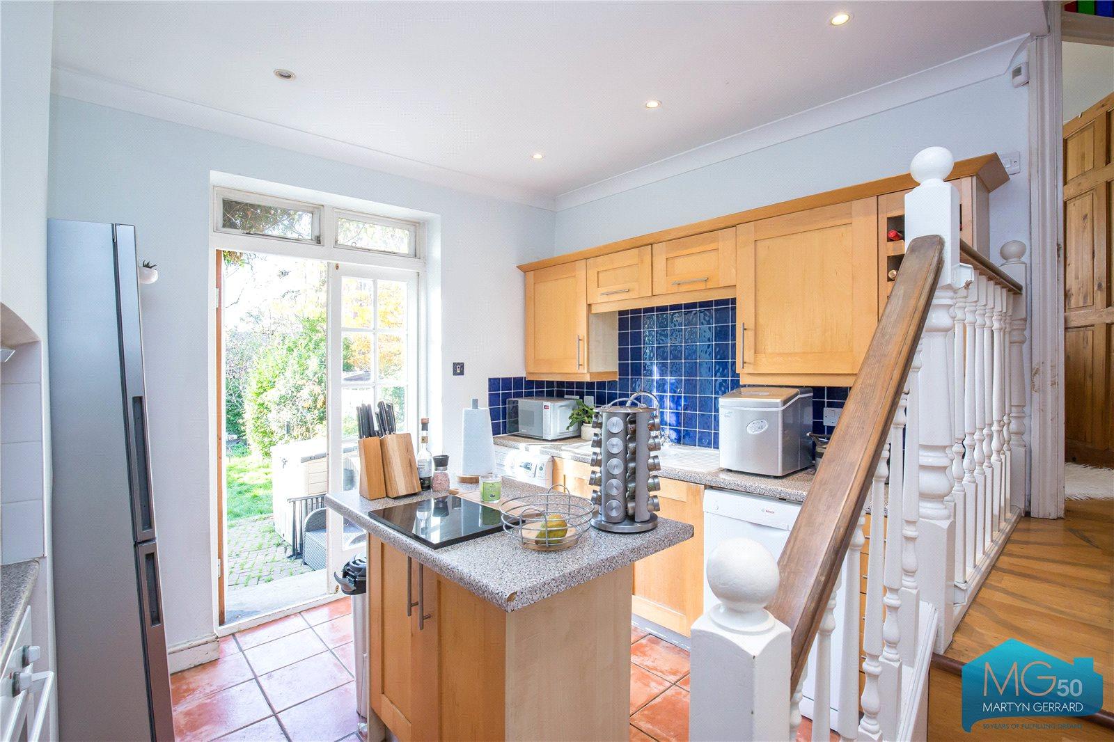 2 bedroom Terraced House to rent - Martyn Gerrard
