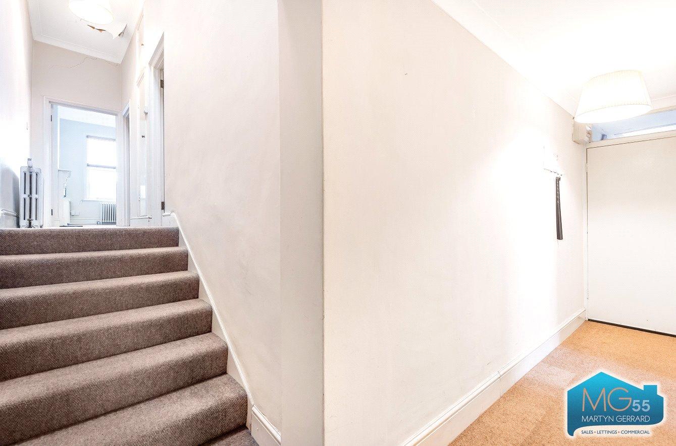 2 bedroom End of Terrace House to rent - Martyn Gerrard