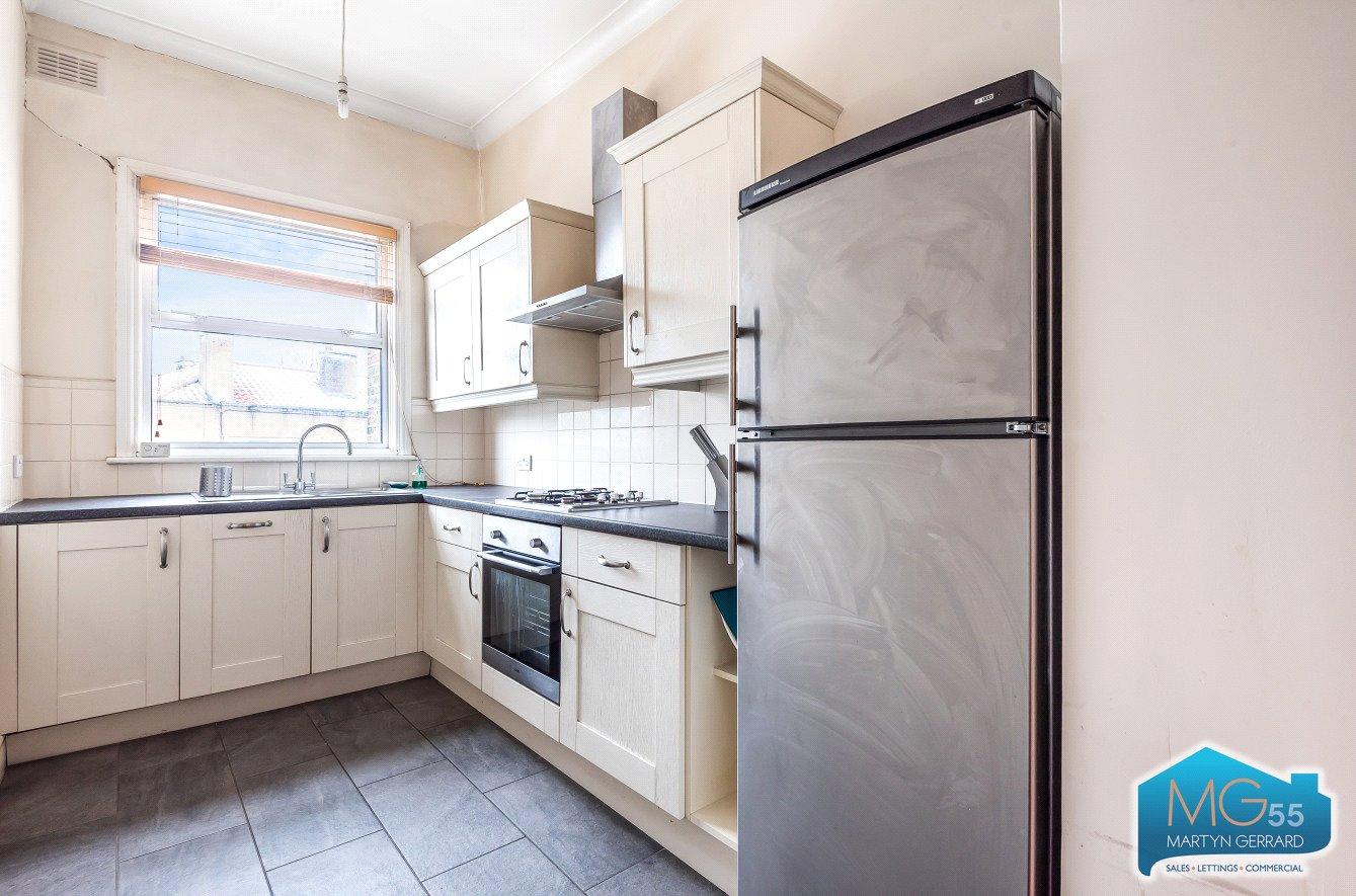 2 bedroom End of Terrace House to rent - Martyn Gerrard