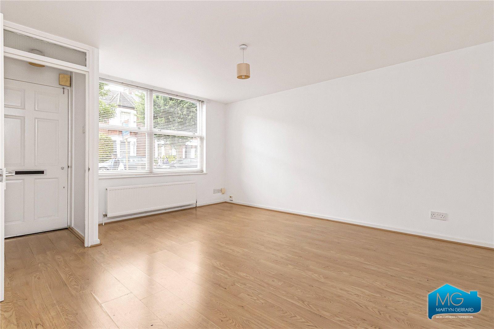 1 bedroom Ground Floor Flat to rent - Martyn Gerrard